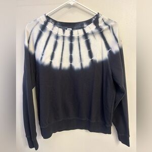 Woman's Xs old navy dark grey and white ombré pullover crew sweatshirt